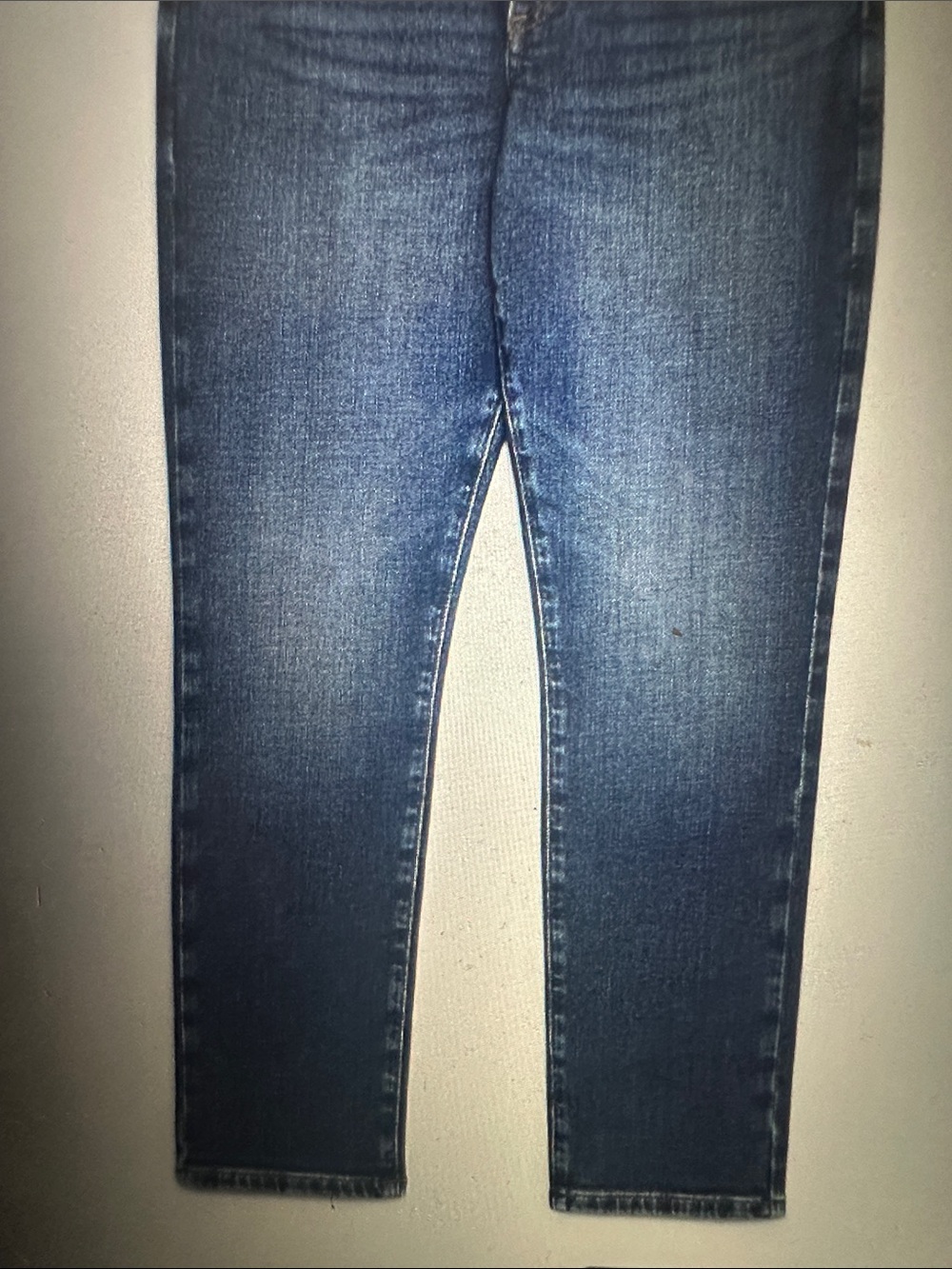 Banana Republic Girlfriend Mid-Rise Jean, size 14 - Picture 9 of 10